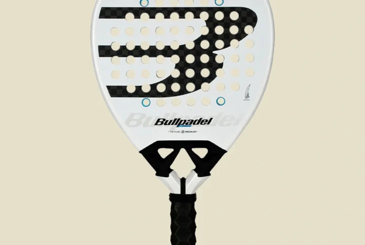 BULLPADEL HACK 04 HYBRID 26