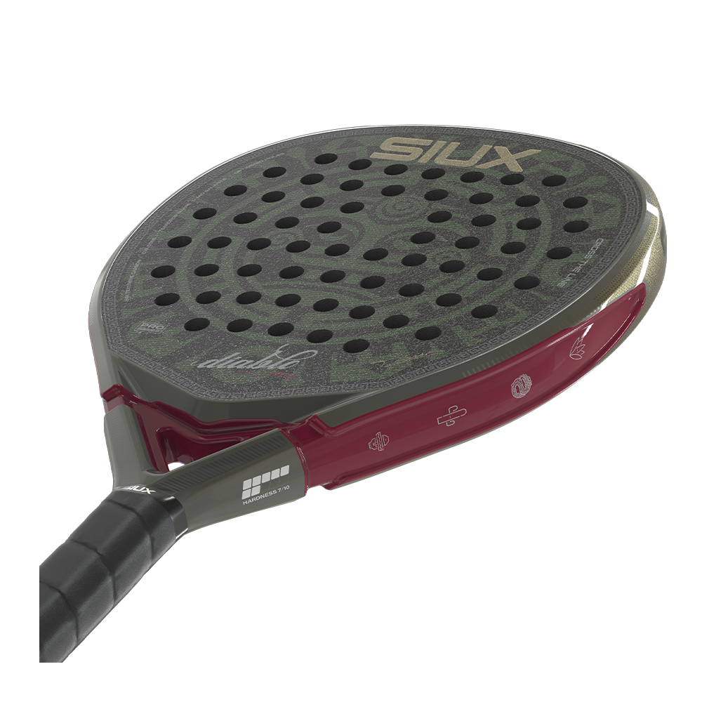 Siux Diablo Pro MX 2026, melna / sarkana, skats leņķī